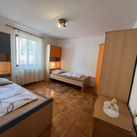 Bruna 1 Poreč